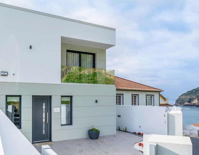 RR House (in Ribeira Quente)